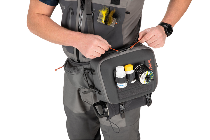 Simms Freestone Hip Packung