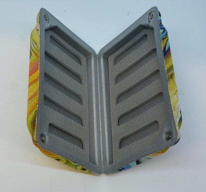 Lycra Covered Forellen Design Schaum Fly Box